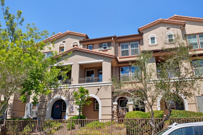 Photo - 1908 Montilla St Townhome