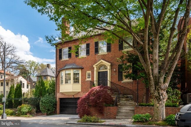 Building Photo - 2468 Belmont Rd NW Rental