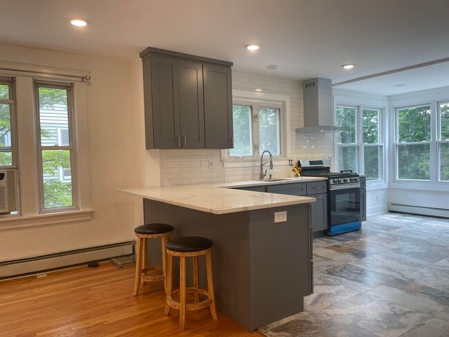 Building Photo - 134 Highland Ave Unit 1 Rental