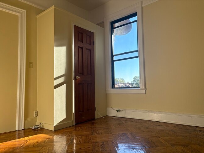 Photo - 129 Sunnyside Ave