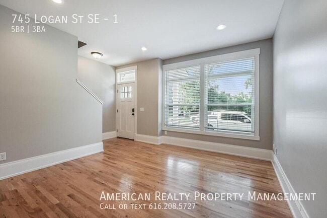 Photo - 745 Logan St SE Unit 1