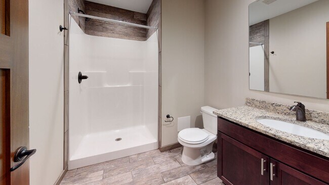 Photo - 917 7th St SE Unit 1