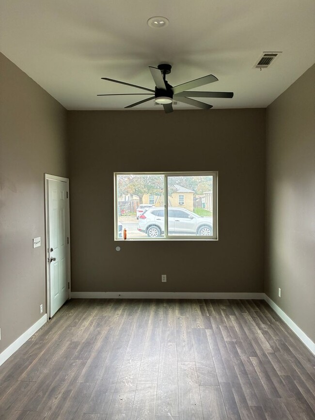 Photo - 2 Bedroom 2 Bath Home