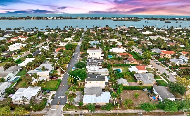 Building Photo - 240 Santa Lucia Dr Rental