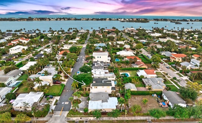 Building Photo - 240 Santa Lucia Dr Rental