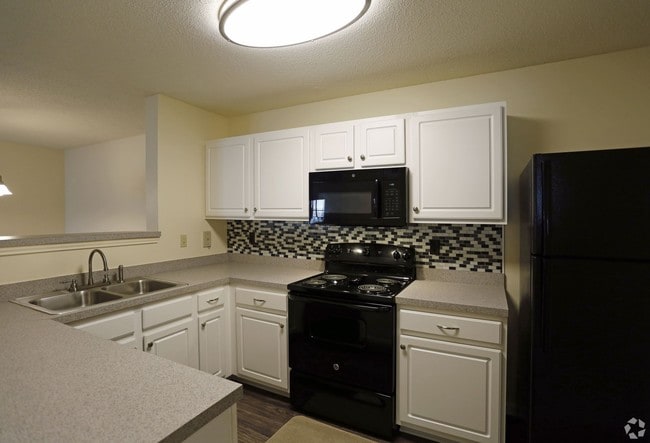 Photo - Camellia Trace