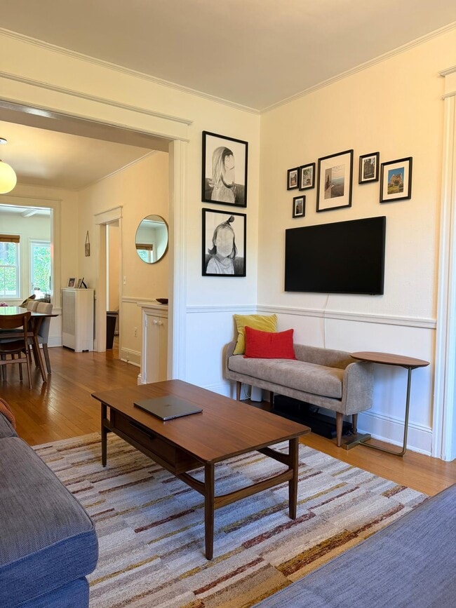 Photo - 1930 37th St NW