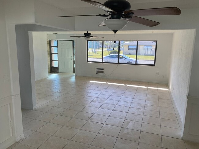 Photo - Beachside Rental