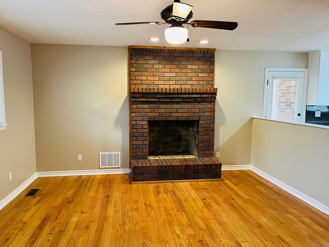 Photo - Charming 3-bedroom, 1.5-bath brick ranch situated on a large private lot in Carrollton! Must see!