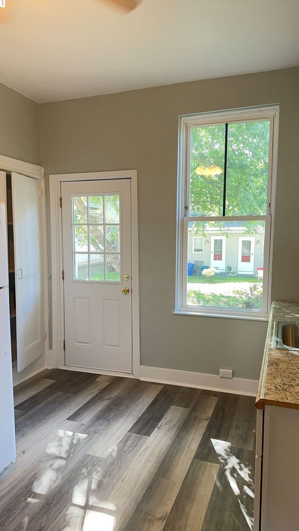 Photo - 218 Joliet Way