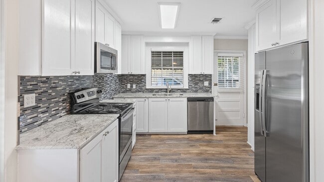 Building Photo - Charming 2-Bedroom Home in the Heart of Po...