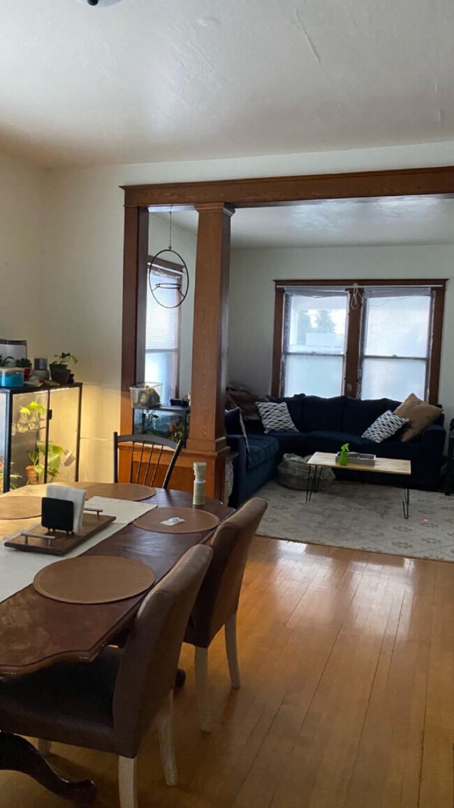 Photo - 3 bed 1 bath close to UWEC available June ... Apartment