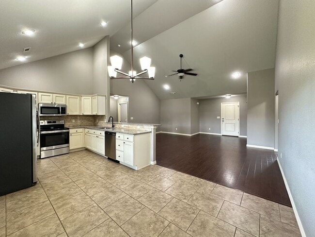 Photo - 1923 Price Ave