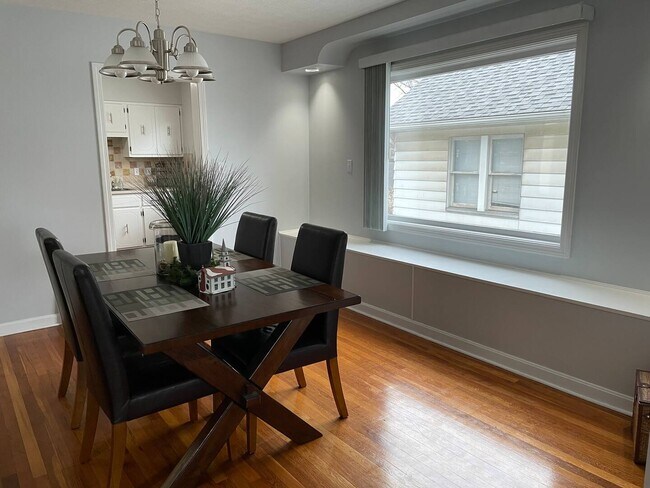 Photo - 15625 Delaware Ave