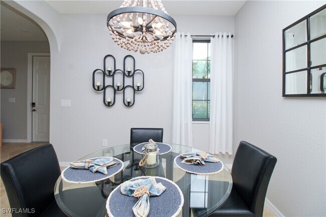 Photo - 9025 Alturas St