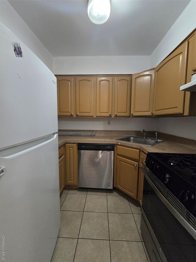 Photo - 22-11 119th St Unit 2