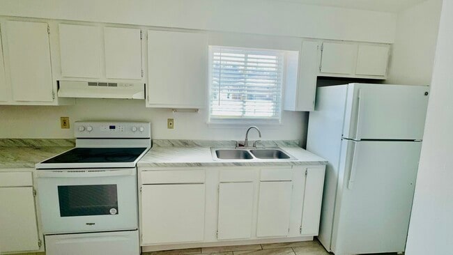 Photo - Fordhaven Rd Unit 3