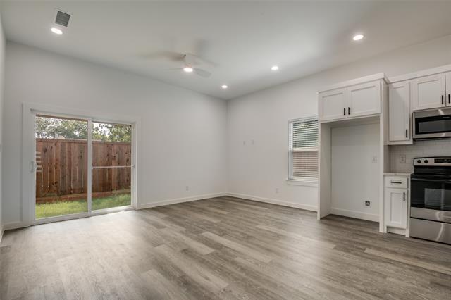 Photo - 3305 Mineola St