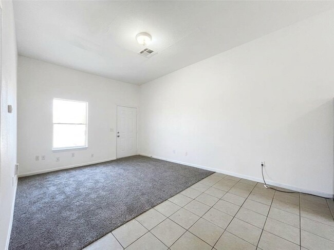 3710 Holmes Rd