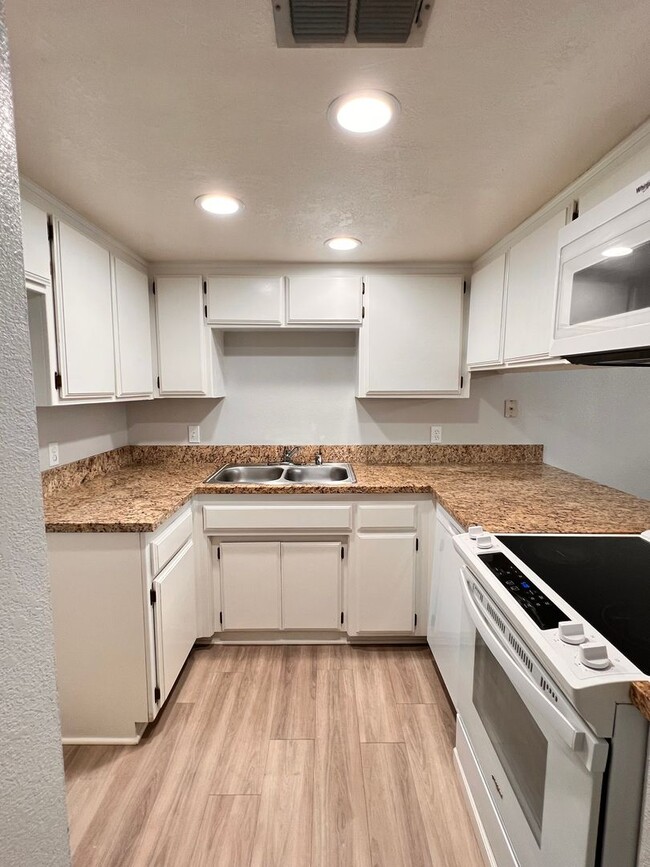 Photo - Charming 2-Bedroom Home with Private Patio in Central Bakersfield