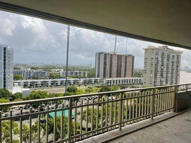 Photo - 11113 Biscayne Blvd Unit 1152