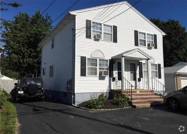 Building Photo - 26 Hazael St Rental