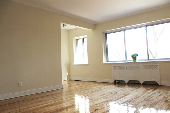 Photo - Le Crestwood