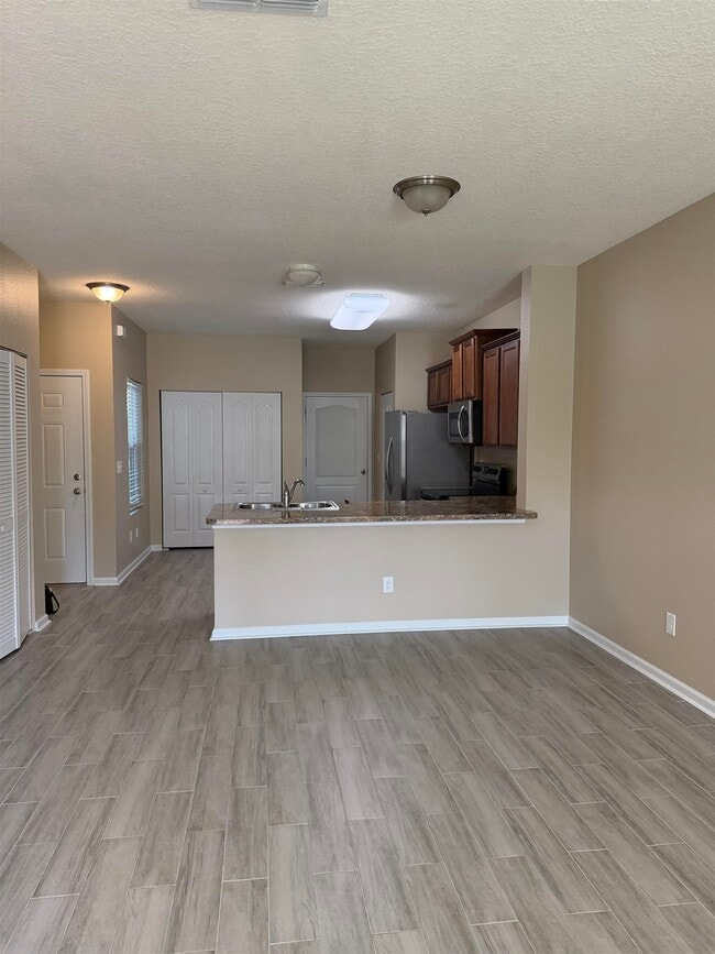 Photo - 229 Whitland Wy