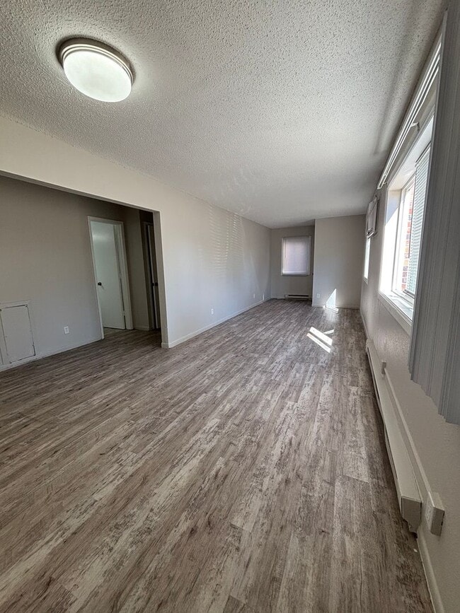 Photo - Cedar Crest Apartments