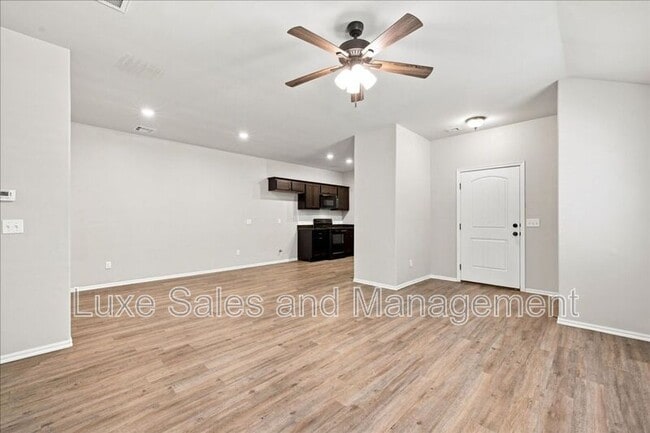 Photo - 404 Chalk Hill Ct
