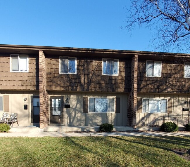 Building Photo - 3010 85th St Unit 3016