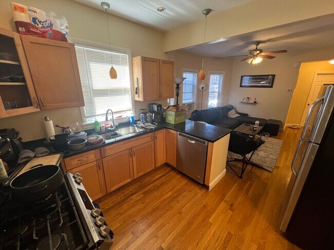 Photo - 19 Chandler St Unit 1