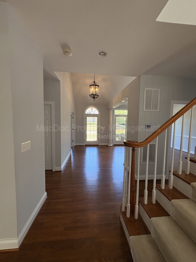Photo - 10802 Cedar Creek Dr