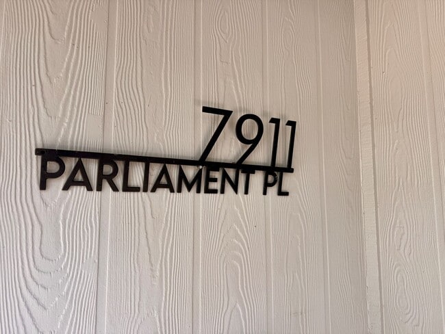 Photo - Single Story 2/2.5 in NW Austin Unidad 7911 Parliament Pl