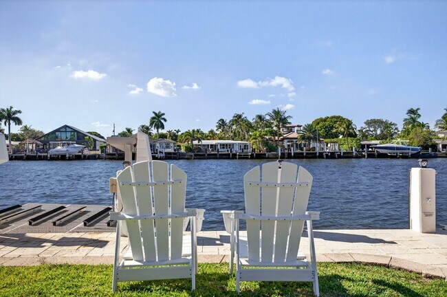 Photo - 513 S Riverside Dr