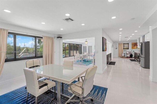 Photo - 1433 NW 8th St
