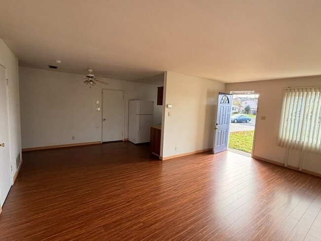 Photo - 5349 Fleming Ave