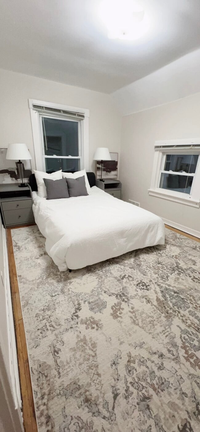 Photo - 1133 Michigan Ave