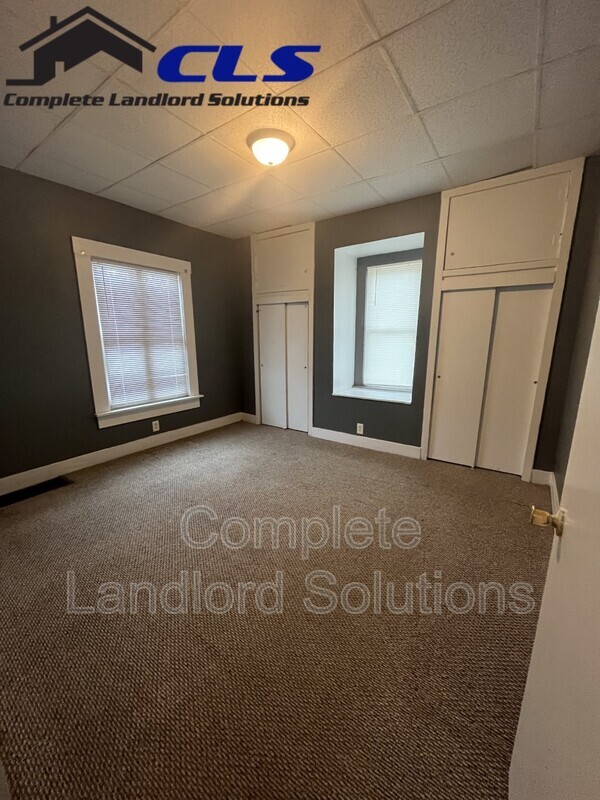 Photo - 1820 Putnam St