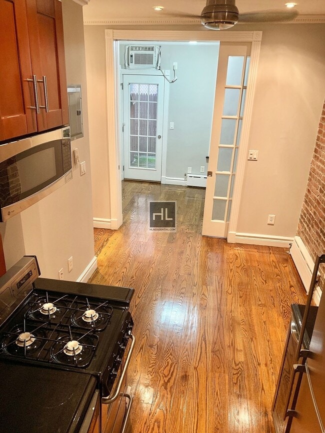 Photo - W 53RD ST. Unit 1C