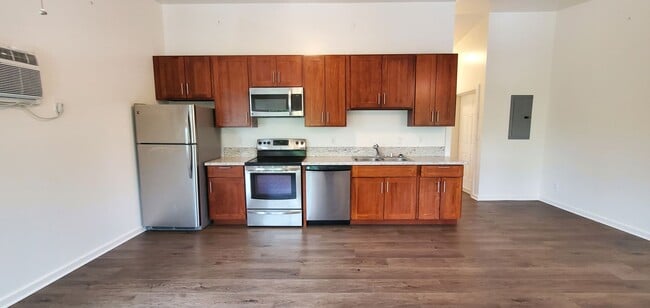Building Photo - AVAILABLE NOW! 2 bed, 2 bath Duplex unit in Kailua Town