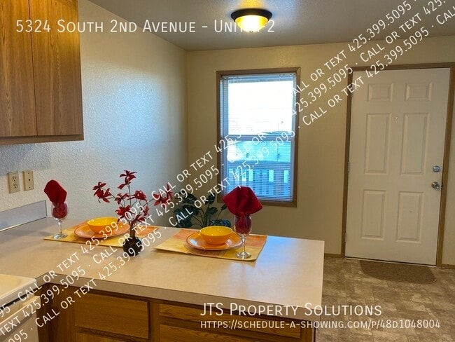 Photo - 5324 S 2nd Ave Unidad A-2