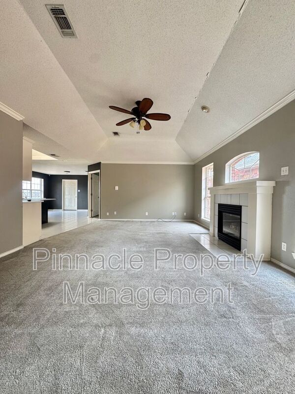 Photo - 10 Southridge Dr