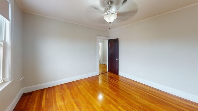 Photo - 7 Scottfield Rd Unit 11