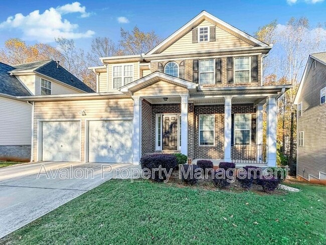 Building Photo - 2027 Oakbluff Way SW