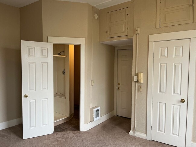 Photo - Camdon - 1 Bedroom - Central District - Vi...