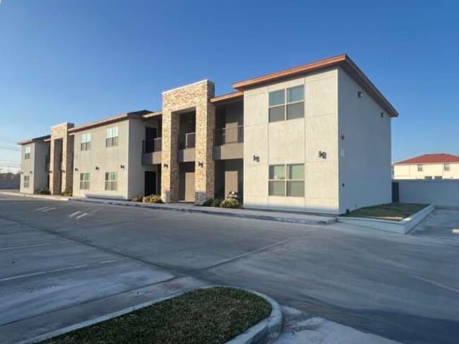Building Photo - 7608 Rocio Dr Unit 16