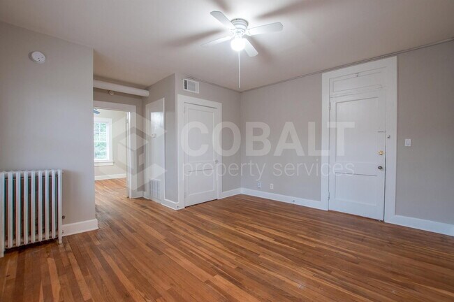Photo - 674 Somerset Terrace NE Unit 7