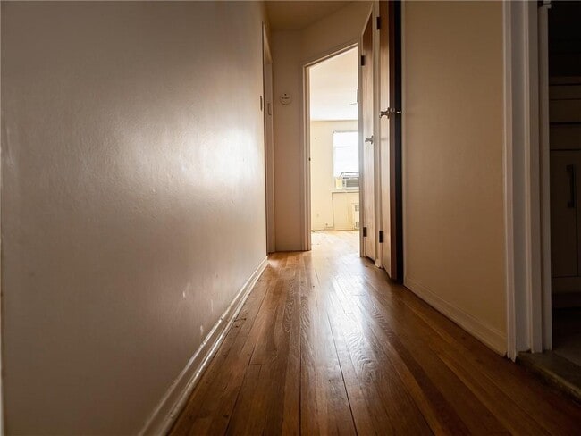 1224 E 9th St Unit 2