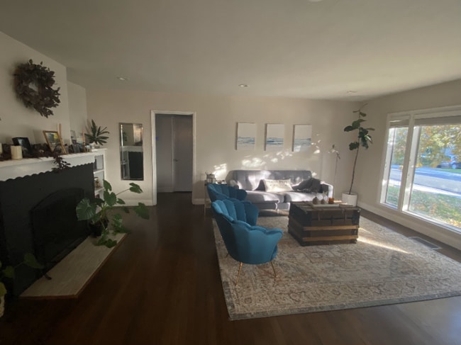 Photo - 615 Fremont Way